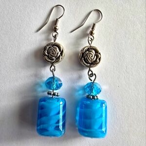 Beaded earrings rose blue silver tone flower floral